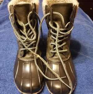 Magellan Outdoors Boots Size 9